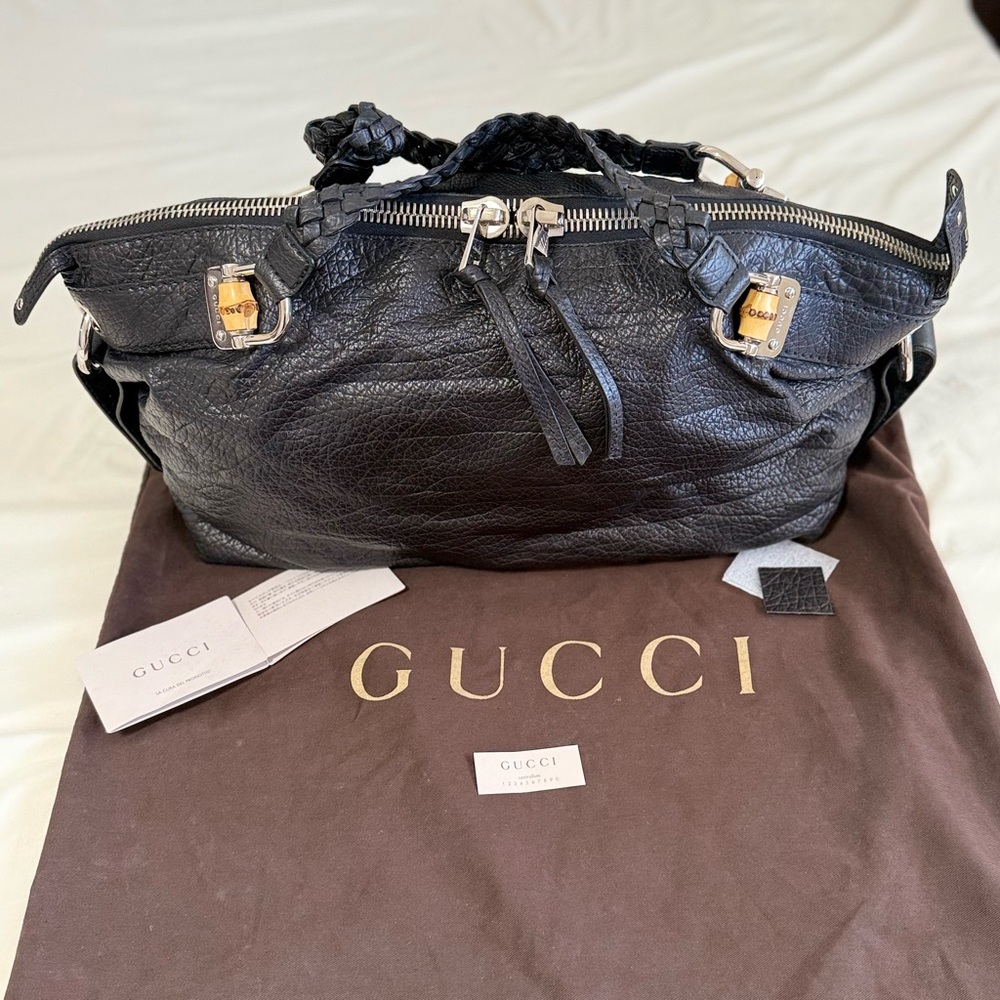 Authentic Gucci Black Large Leather Bamboo Bar Tote/Shoulder Bag